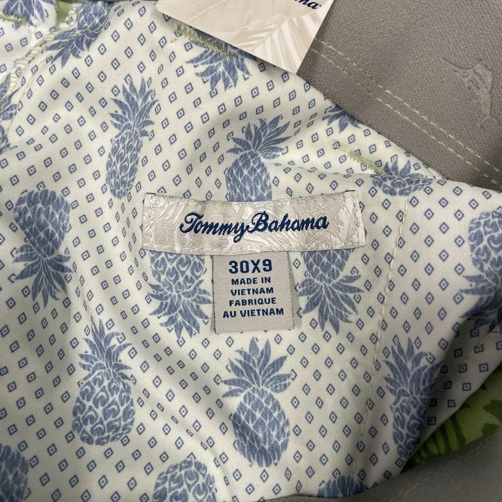 Tommy Bahama On Par Putting Greens Golf Shorts Tropical‎ Print Men's 30x9 NWT